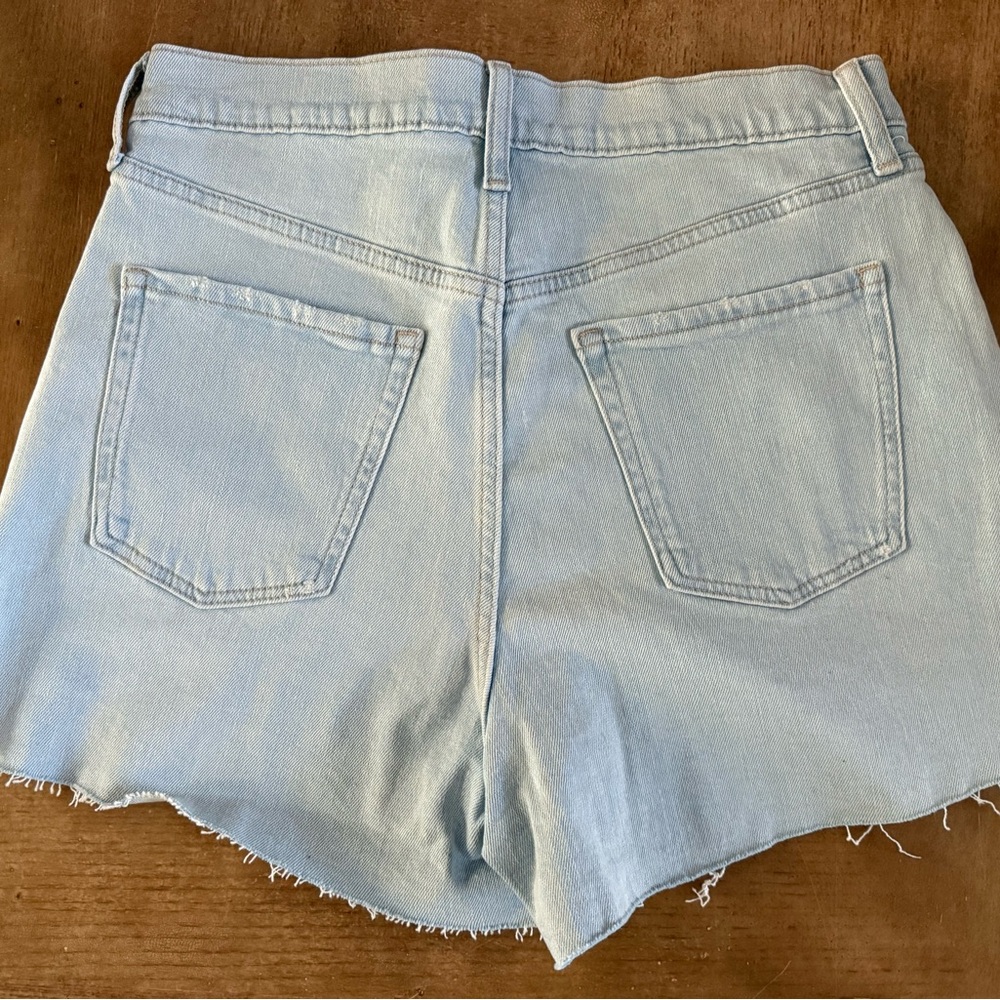 NWT Old Navy Jean shorts. Size 10. High rise. - Picture 5 of 5